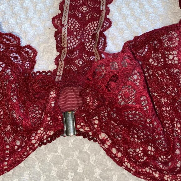B'tempt'd by wacoal unlined rhinestone embellished lace bra - Picture 7 of 7
